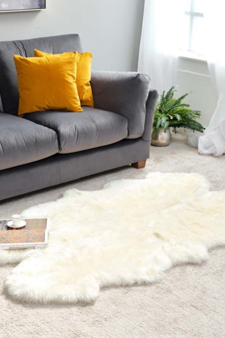 New Zealand Extra-Large Ivory Sheepskin Rug